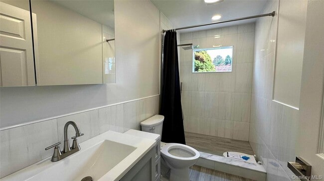 Building Photo - 27 Southridge Dr