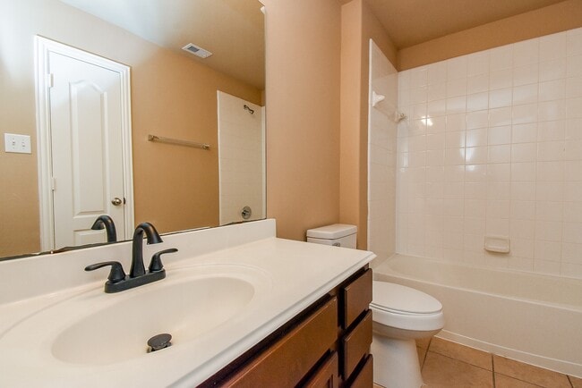 Building Photo - 26923 Glacier Creek Dr