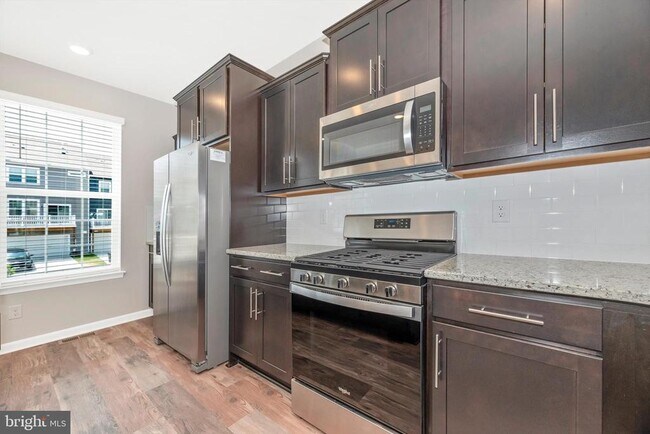 Building Photo - 5050 MacDonough Pl
