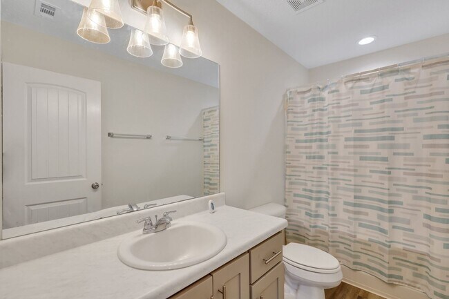 Building Photo - COMING JUNE 2026! (Pet Friendly)