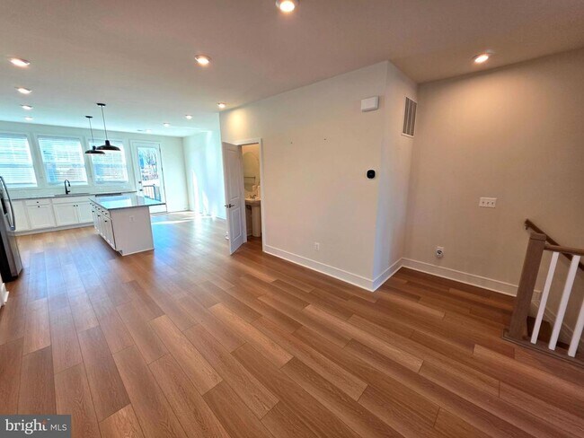 Building Photo - 4254 Frost St