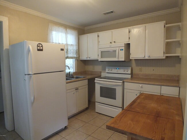 Building Photo - 2906 Polk St