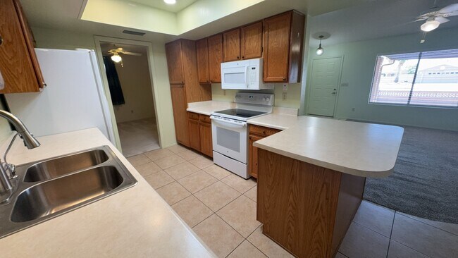 Building Photo - 1530 Leisure World
