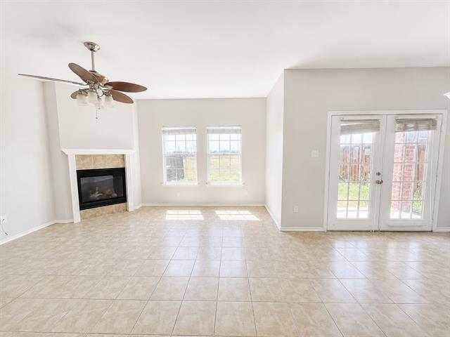 Building Photo - 127 Castleridge Dr
