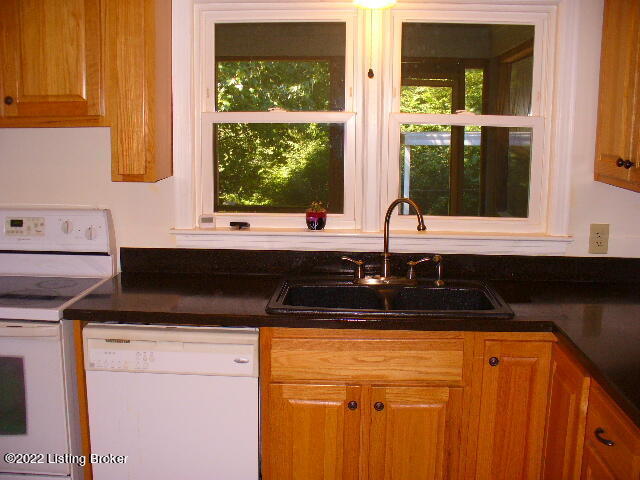 Building Photo - 704 Indian Ridge Rd