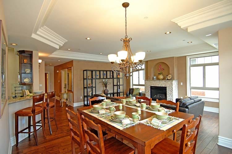 Building Photo - 11582 Moorpark St