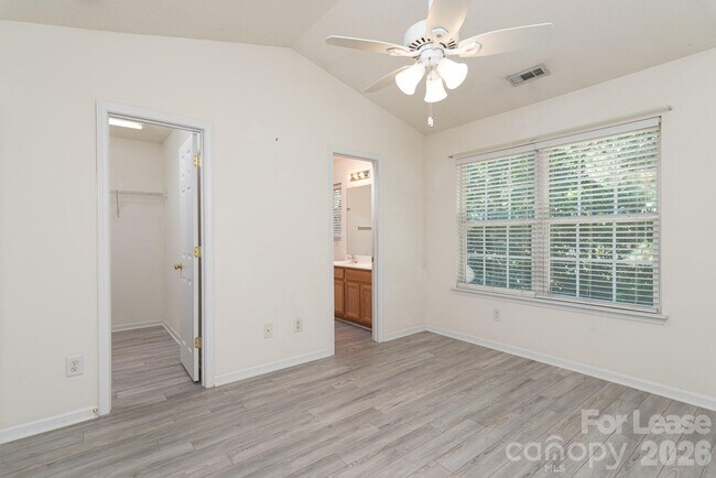 Building Photo - 110 Navigator Ct