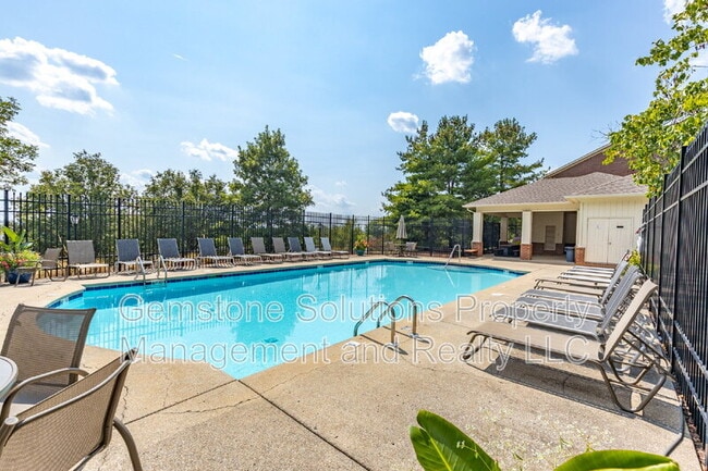 Building Photo - 1628 Brentwood Pointe
