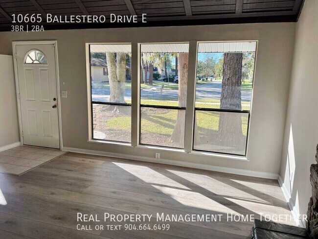 Building Photo - 10665 Ballestero Dr E