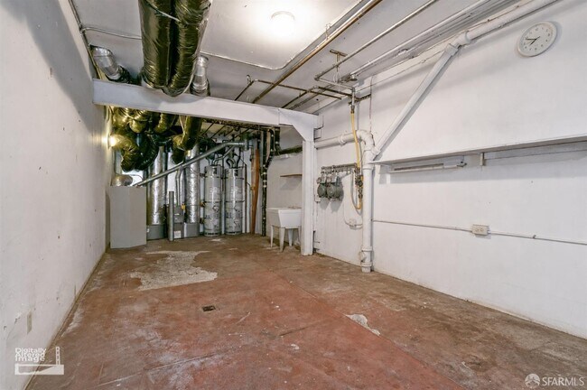 Building Photo - 2612 Greenwich St