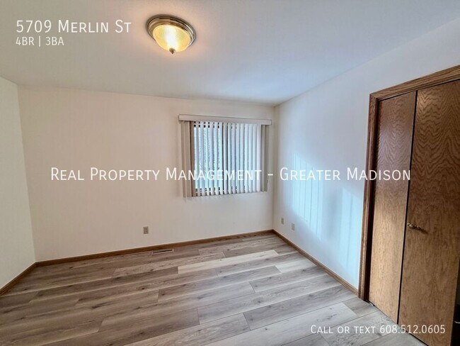 Building Photo - 5709 Merlin St