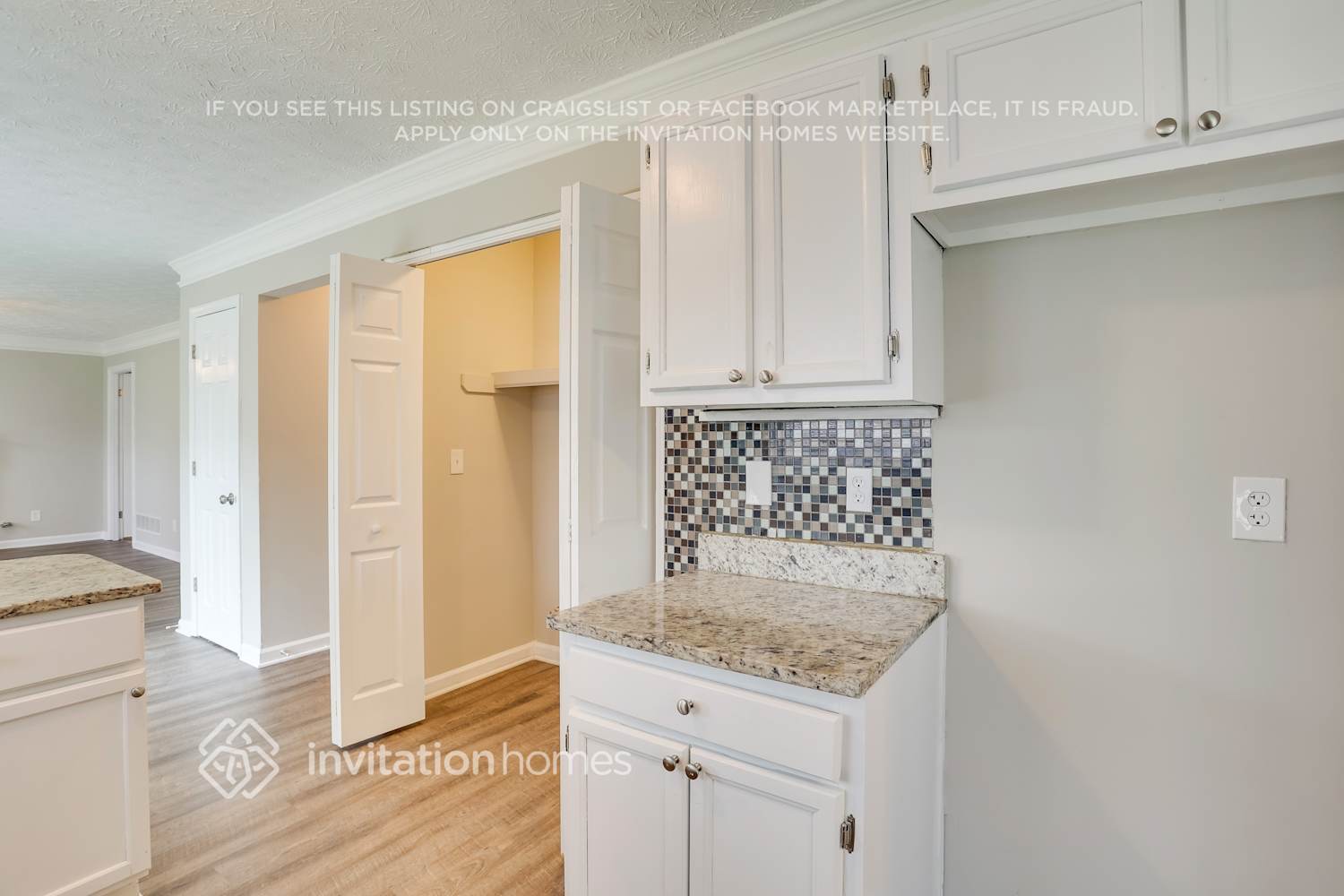 Building Photo - 6574 Eastbriar Dr