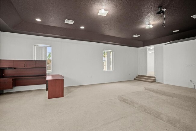 Building Photo - 9727 Mountain Lake Dr