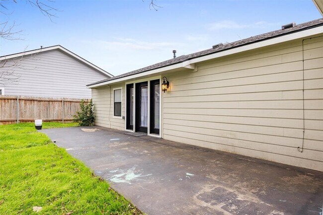 Building Photo - 1118 Fisher St