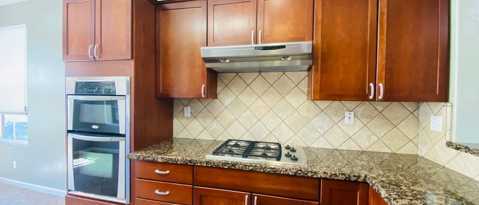 Building Photo - 887 Lemieux Ln