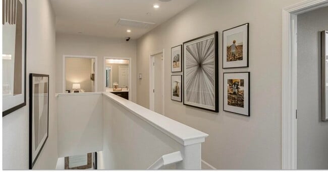 Building Photo - 3012 Vasquez Ct