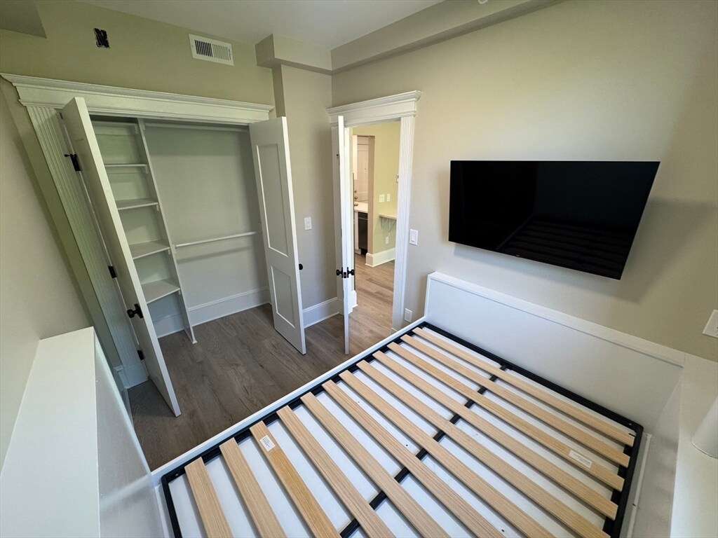 Building Photo - 14 Edgerly Rd