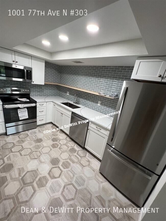 Building Photo - 1001 77th Ave N