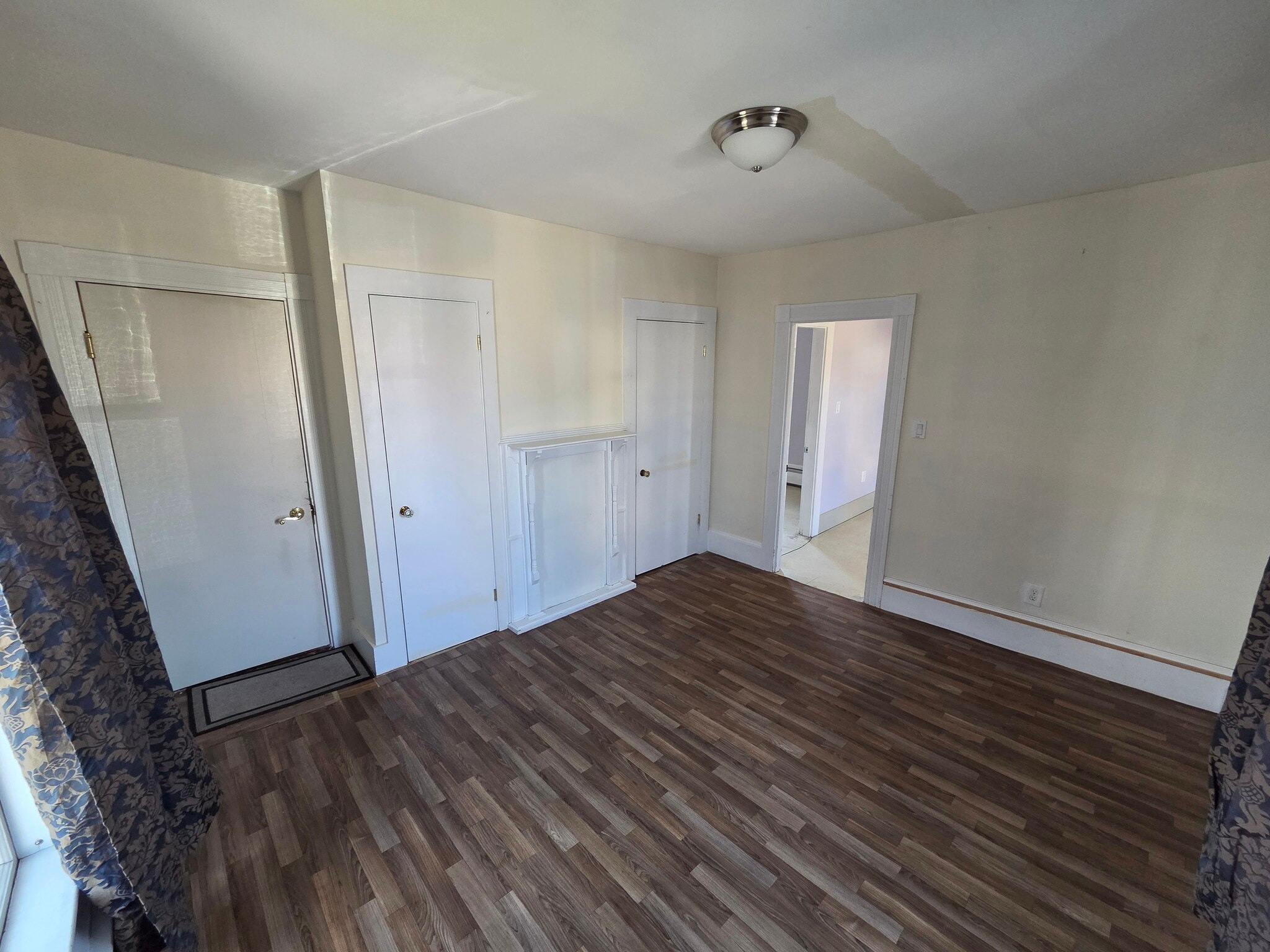 Bedroom 1 - 85 Pierce St
