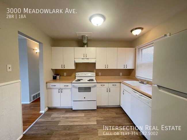 Building Photo - 3000 Meadowlark Ave