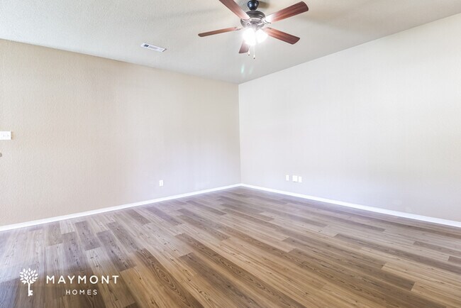Building Photo - 6413 Amalie Dr