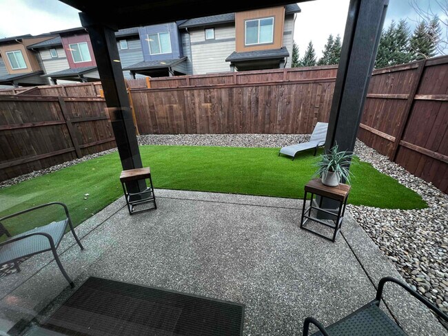 Building Photo - 12048 NE 108th St