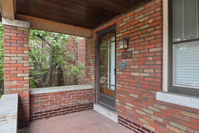 Building Photo - (201) 7230-32 Forsyth Blvd