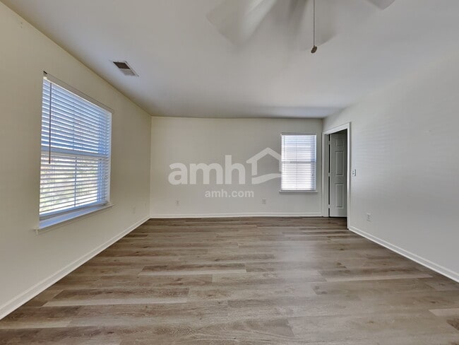 Building Photo - 421 Chemistry Cir