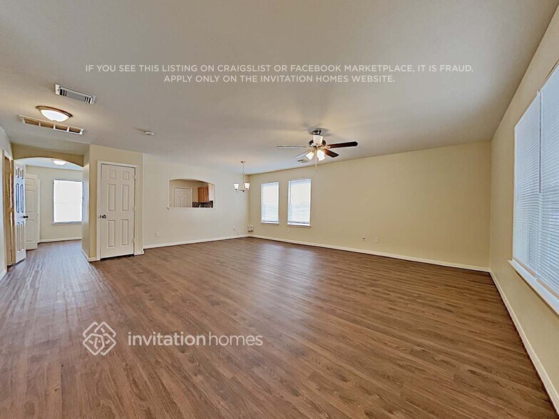 Building Photo - 6424 Mountain Pines Ln