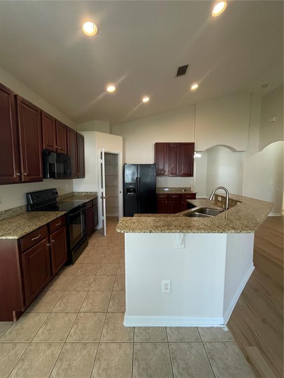 Building Photo - 3849 Washburn Pl