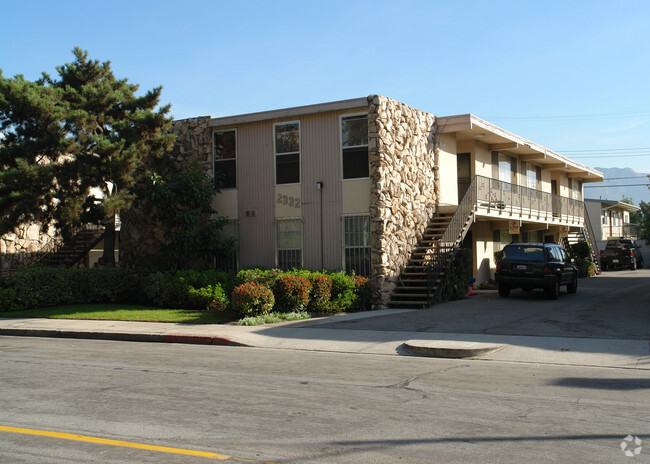 Primary Photo - Maui Apartments
