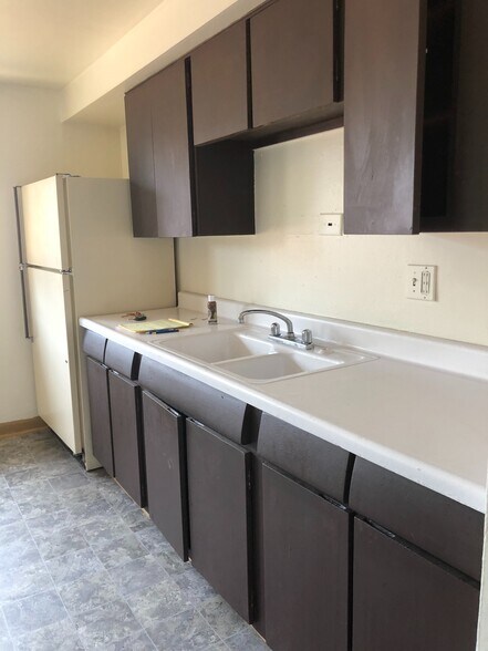 Building Photo - 7429 W Beckett Ave