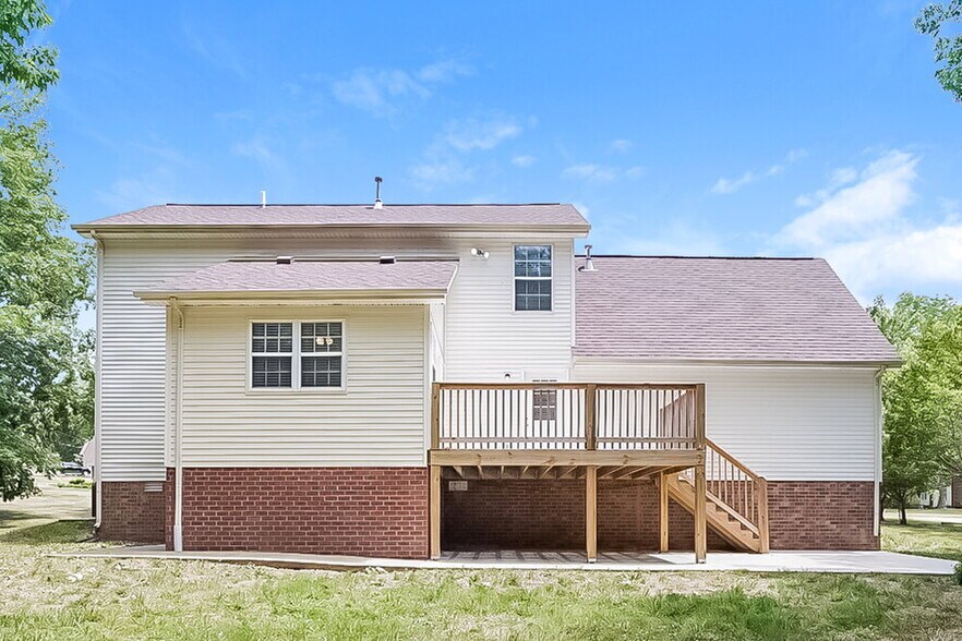 Building Photo - 115 Springfield Dr