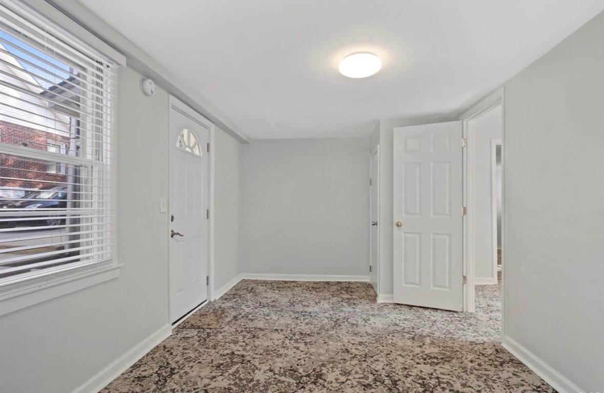 Bedroom - 1305 Stratford Ave
