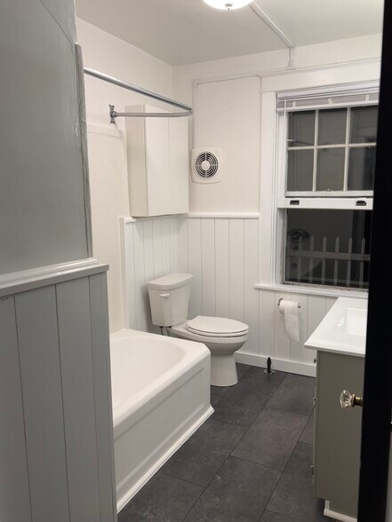 Bathroom - 81 S Pearl St