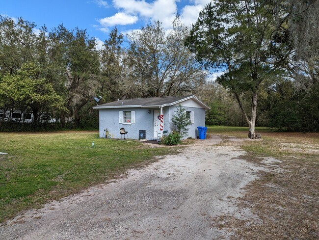 exterior - 14815 N 20th St