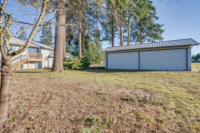 Building Photo - 4 Bedroom 3 Bath Home -  EVERGREEN AIRPARK...