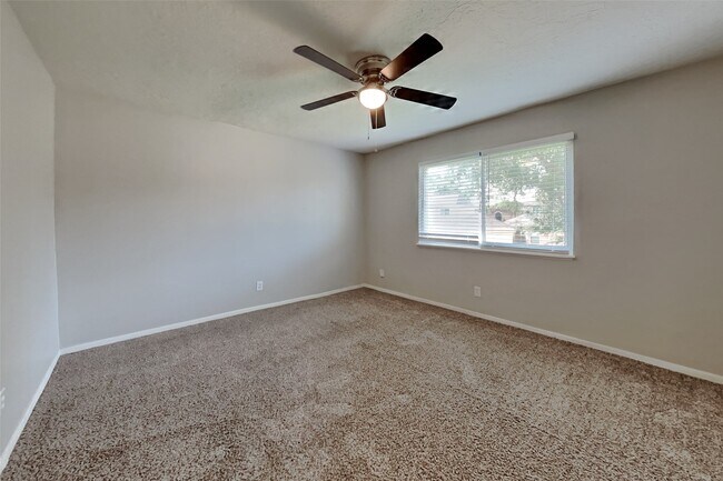Building Photo - 20206 Monkswood Dr