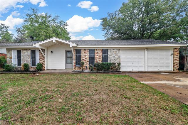 Building Photo - 5904 Emerson Dr