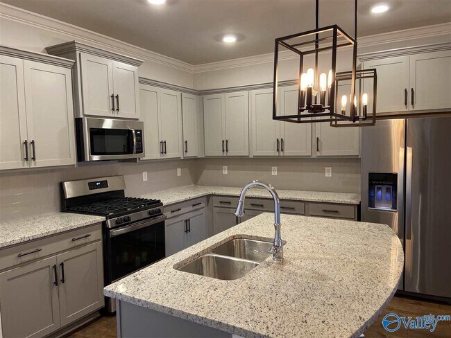 Building Photo - 440 Legend Oak Way SW