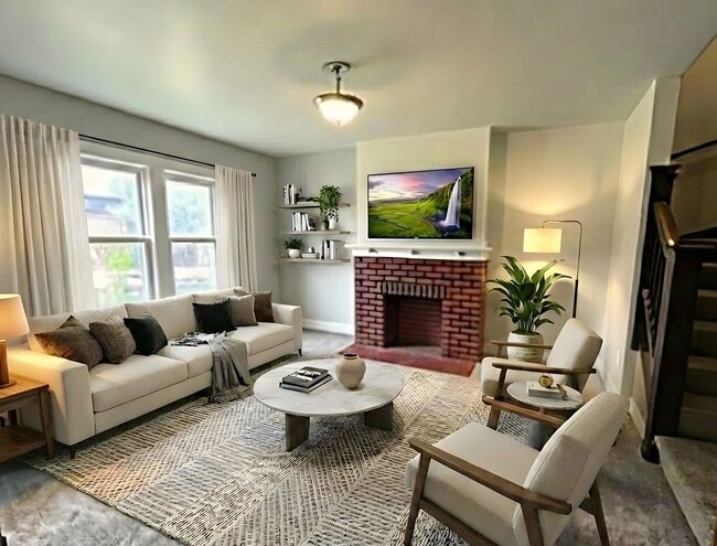 Building Photo - 3 Bedroom / 1 Bath End Unit Townhouse in Clairton