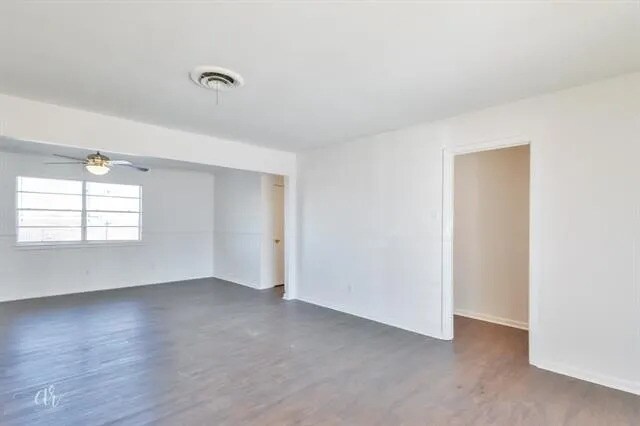 Building Photo - 4626 Don Juan St