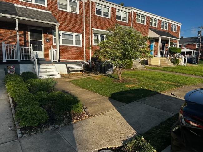 Building Photo - 5421 Highridge St