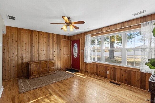 Building Photo - 6195 Cedar Springs Rd