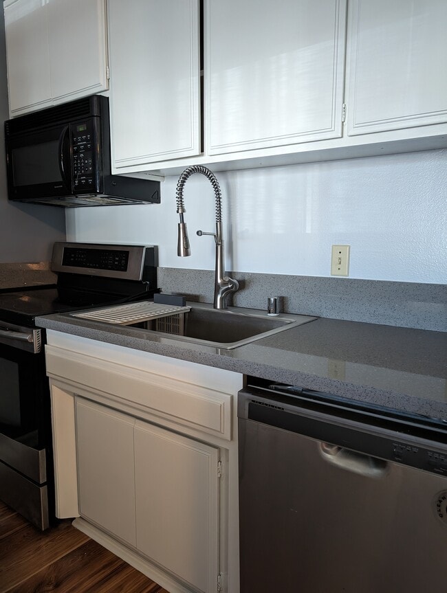 Kitchen Sink - 902 Camino Real
