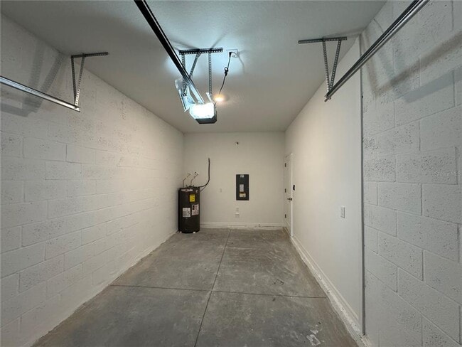 Building Photo - 11804 Glenside Ter