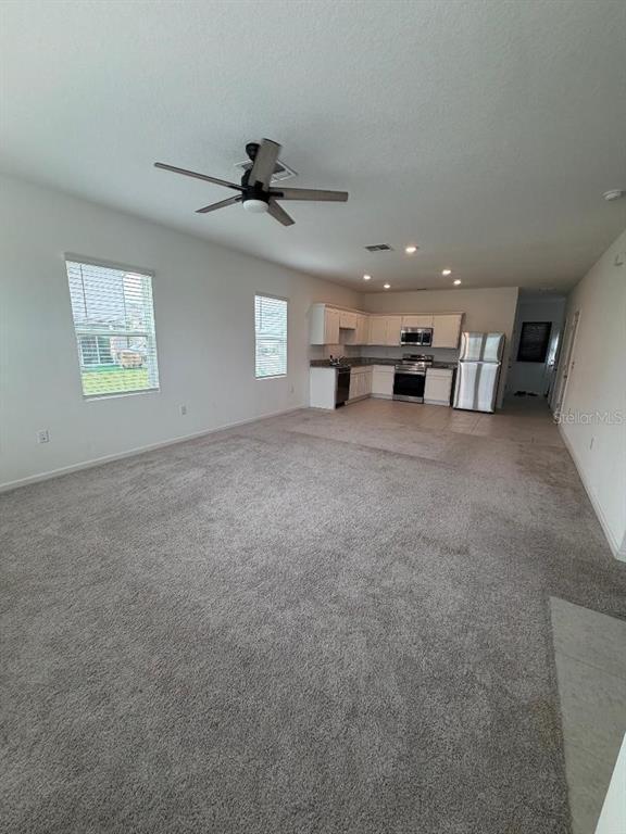 Building Photo - 393 Grand Pne Ln