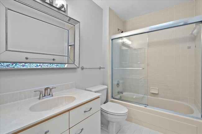 Building Photo - 1714 Shoreside Cir