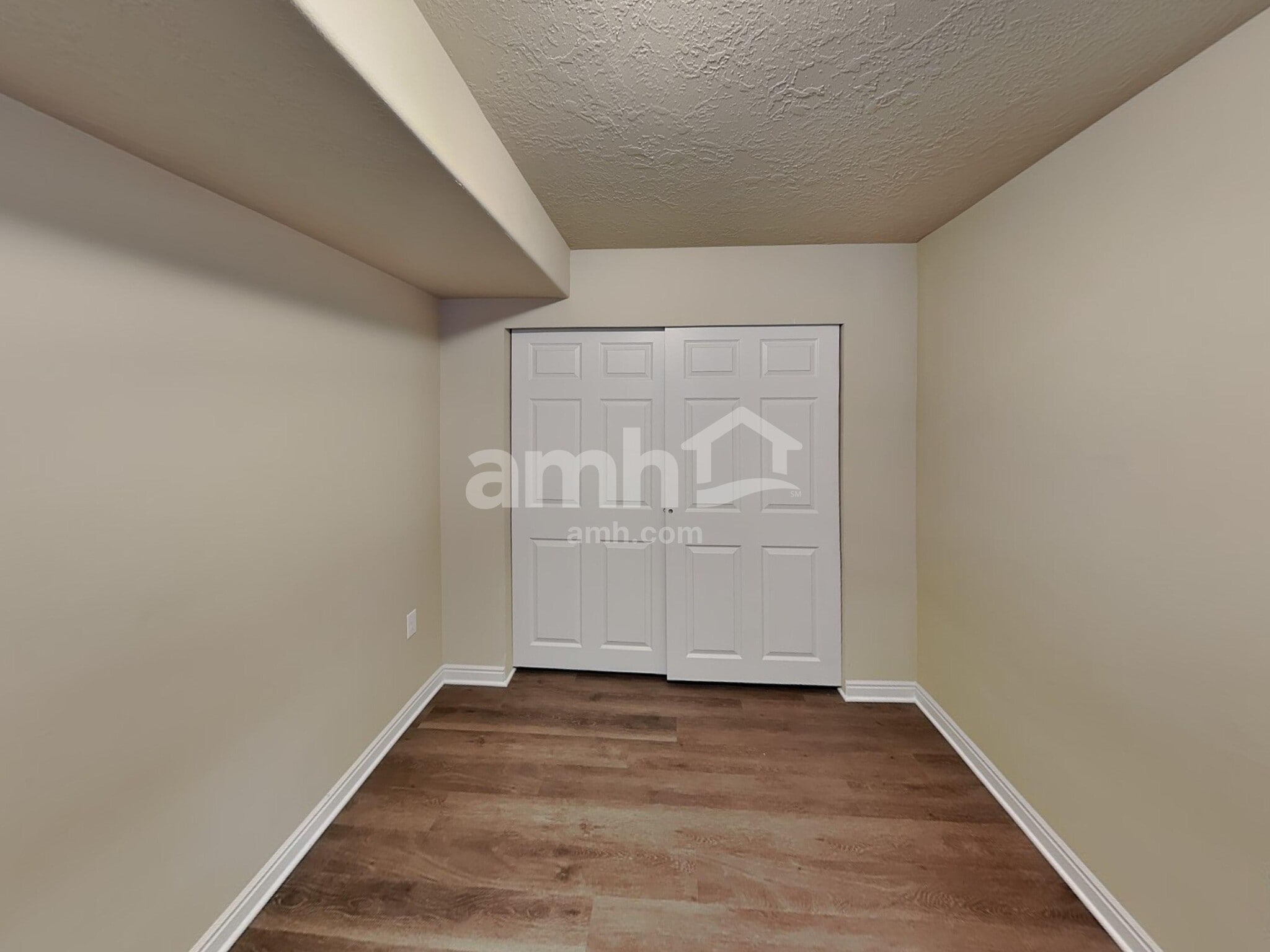 Building Photo - 10567 Sugarloaf Dr