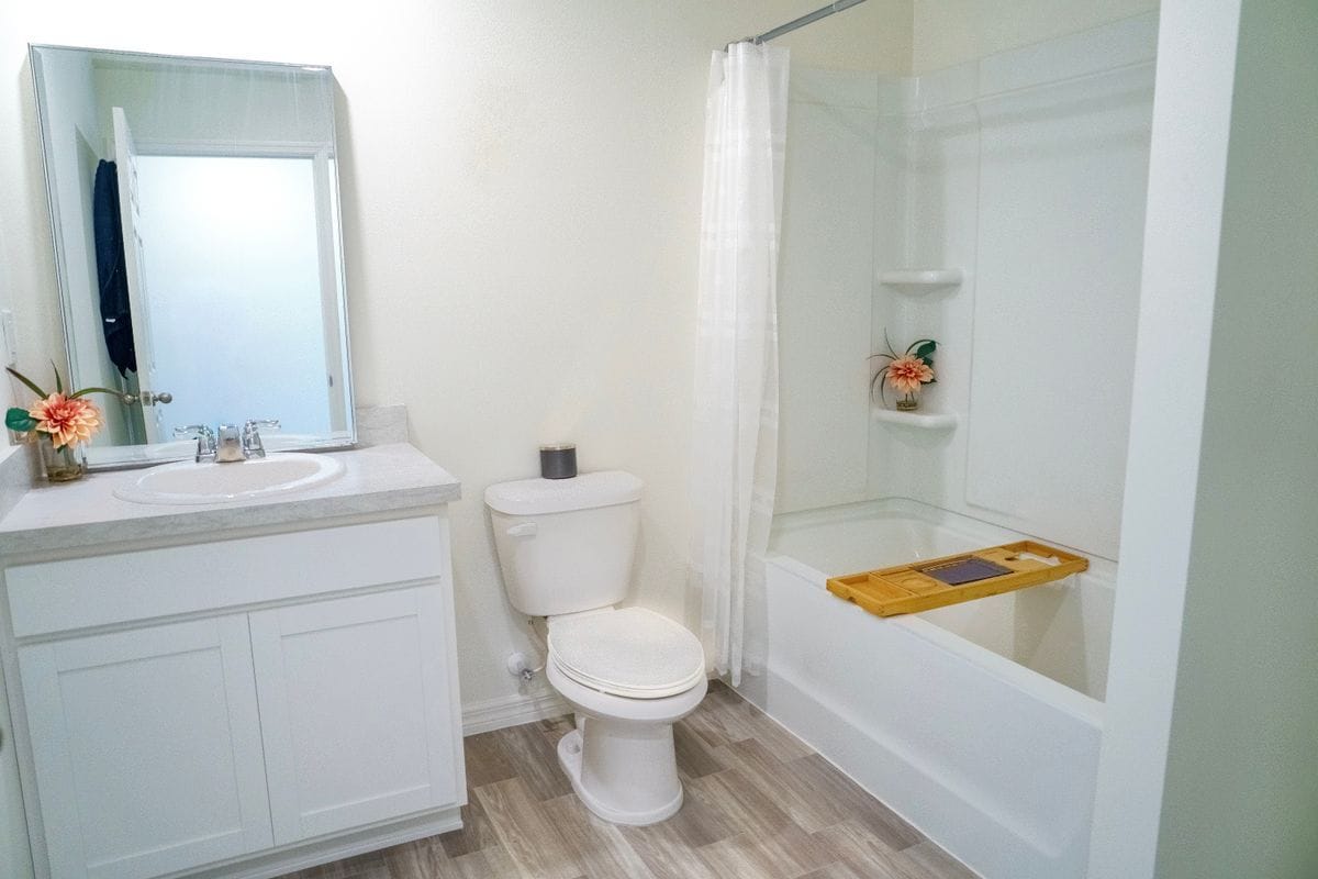 Building Photo - 1229 SW San Antonio Ave